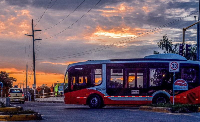 En medio de crisis, el Distrito de Cartagena comprará 55 nuevos buses para reemplazar flota dañada de Transcaribe, seis tendrán tecnología eléctrica

 – Tinta clara