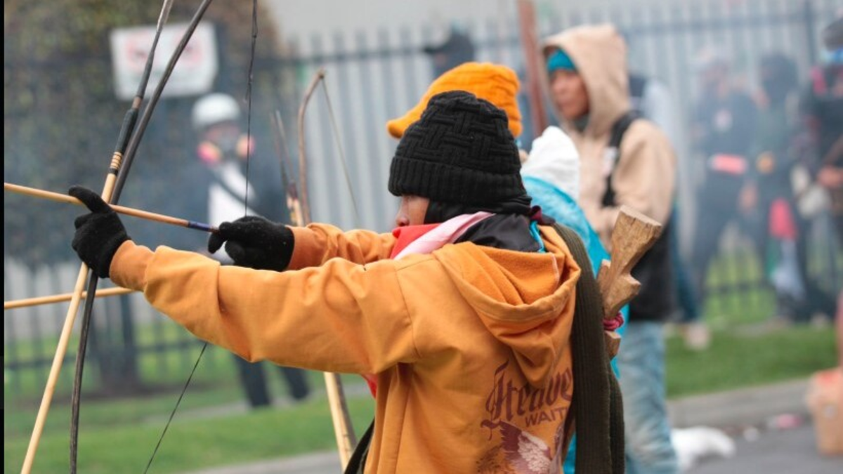 Embajada de Estados Unidos en Bogotá expresa su apoyo a la fuerza pública que defendió los violentos ataques a sus instalaciones: ‘Deseamos su recuperación’

 – Tinta clara