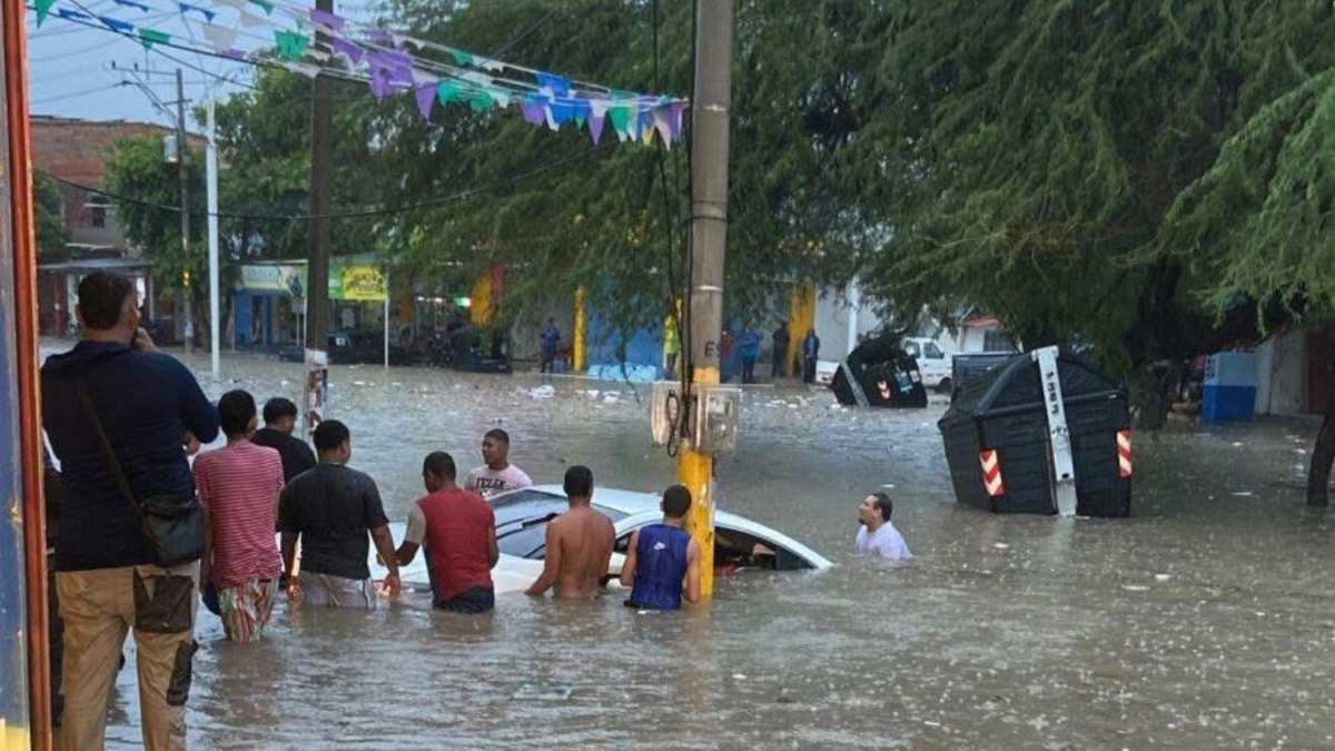 Caos, tragedias y alerta naranja tras un aguacero de más de tres horas

 – Tinta clara