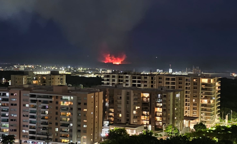 Nuevos incendios en el sector ‘La Playita’ afectan el ecosistema y la calidad del aire en Barranquilla

 – Tinta clara