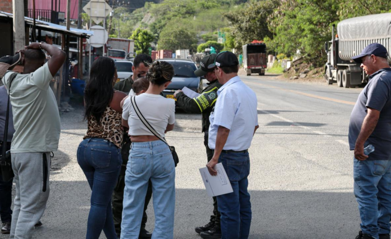 Abren vía al puerto de Buenaventura (Valle) y la Panamericana (Cauca) tras acuerdo con el Gobierno en Bogotá; ¿Y las otras regiones?

 – Tinta clara