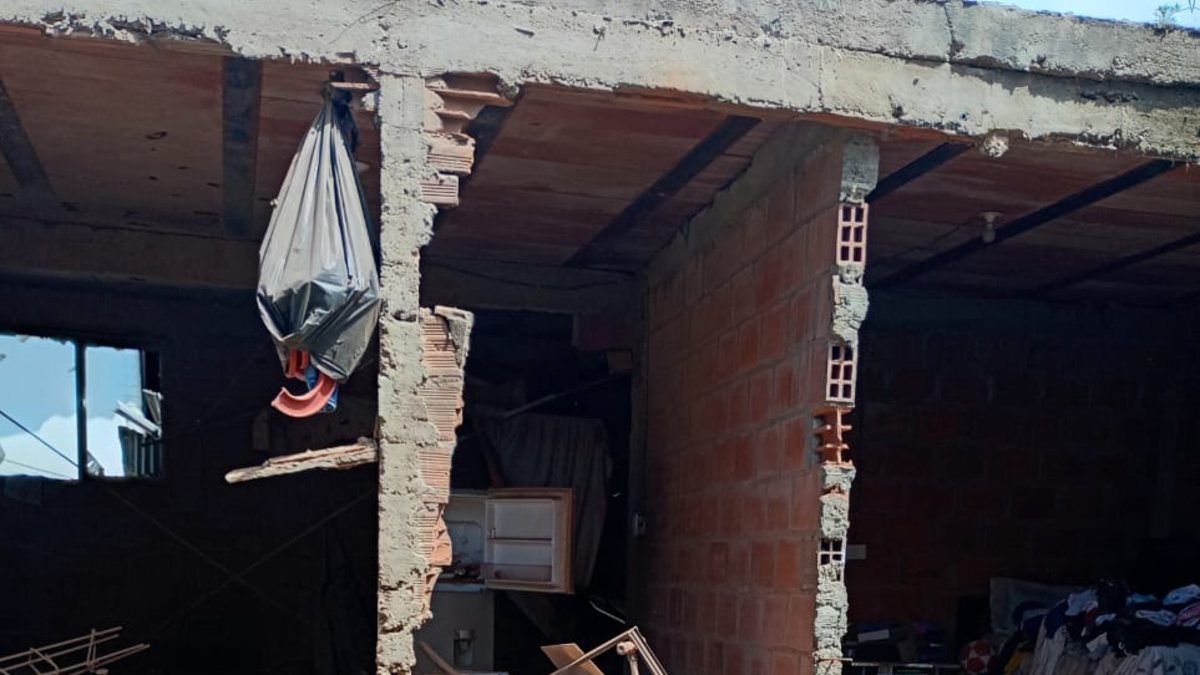 Aumenta número de heridos, tras ataque con cilindros bomba en la localidad de Robles, en el municipio de Jamundí, Valle: nuevos detalles

 – Tinta clara