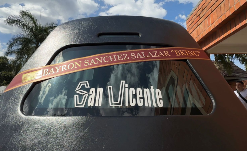 B-King, artista de Paisa asesinado en México, fue despedido en Medellín por su familia y amigos; Esto fue lo que dijo su hermana después del funeral

 – Tinta clara
