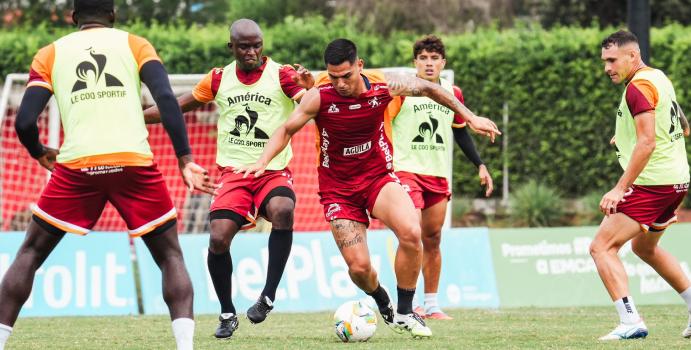 América de Cali recuperaría una pieza ante Junior

 – Tinta clara