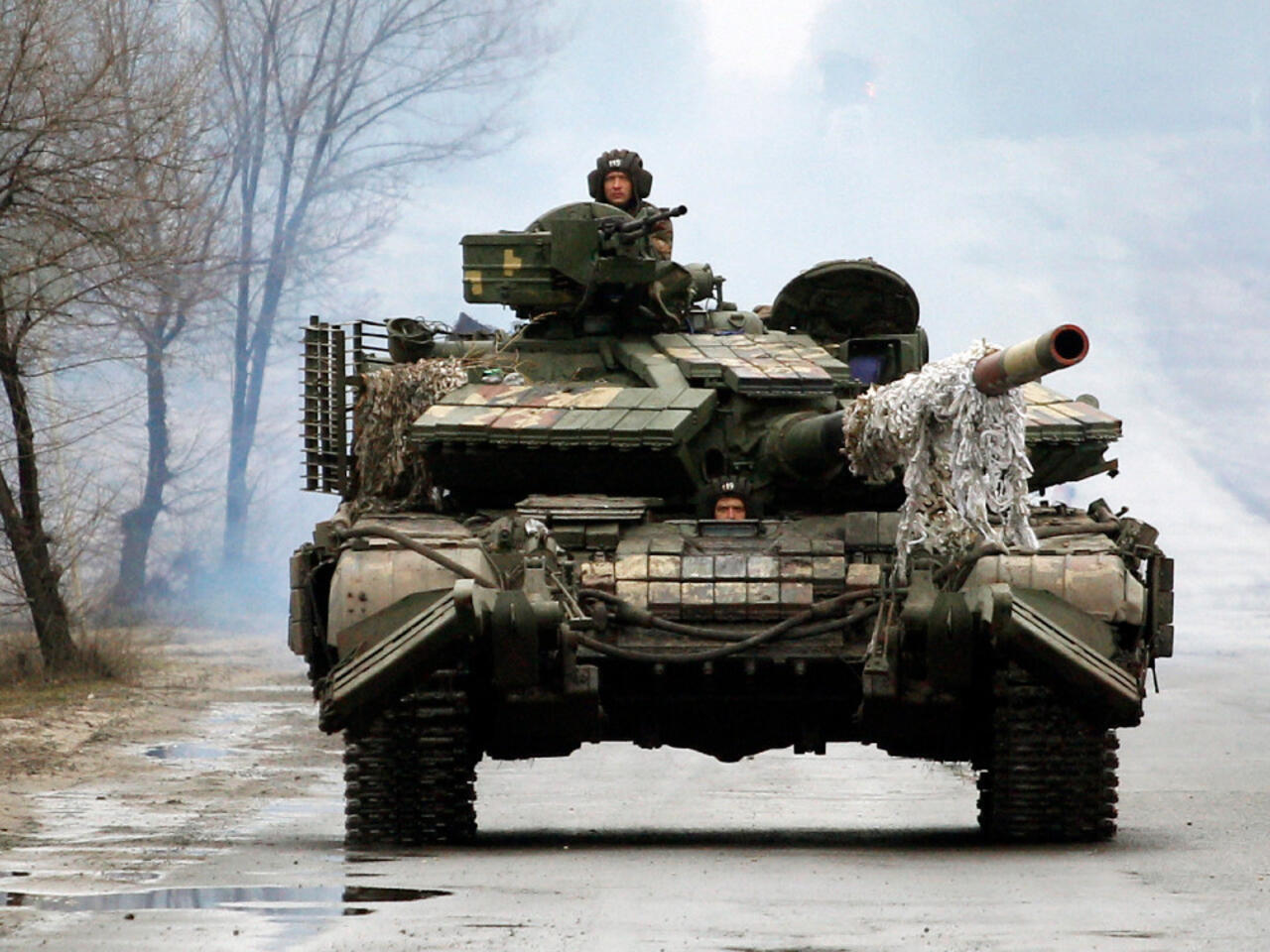 Rusia intensifica los ataques en el este de Ucrania mientras crece la tensión en el frente de Donetsk – EXTRA

 – Tinta clara