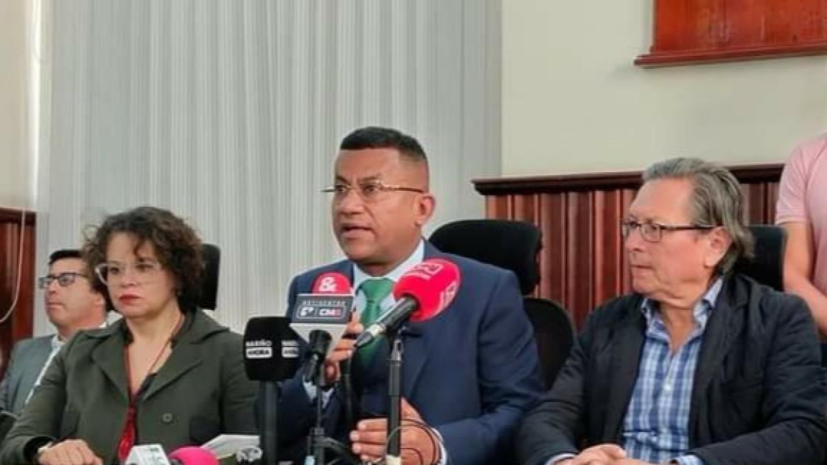 Gobernador de Nariño defiende los avances en la ‘paz territorial’ y llama a desarmar los discursos polarizadores de cara a las elecciones

 – Tinta clara