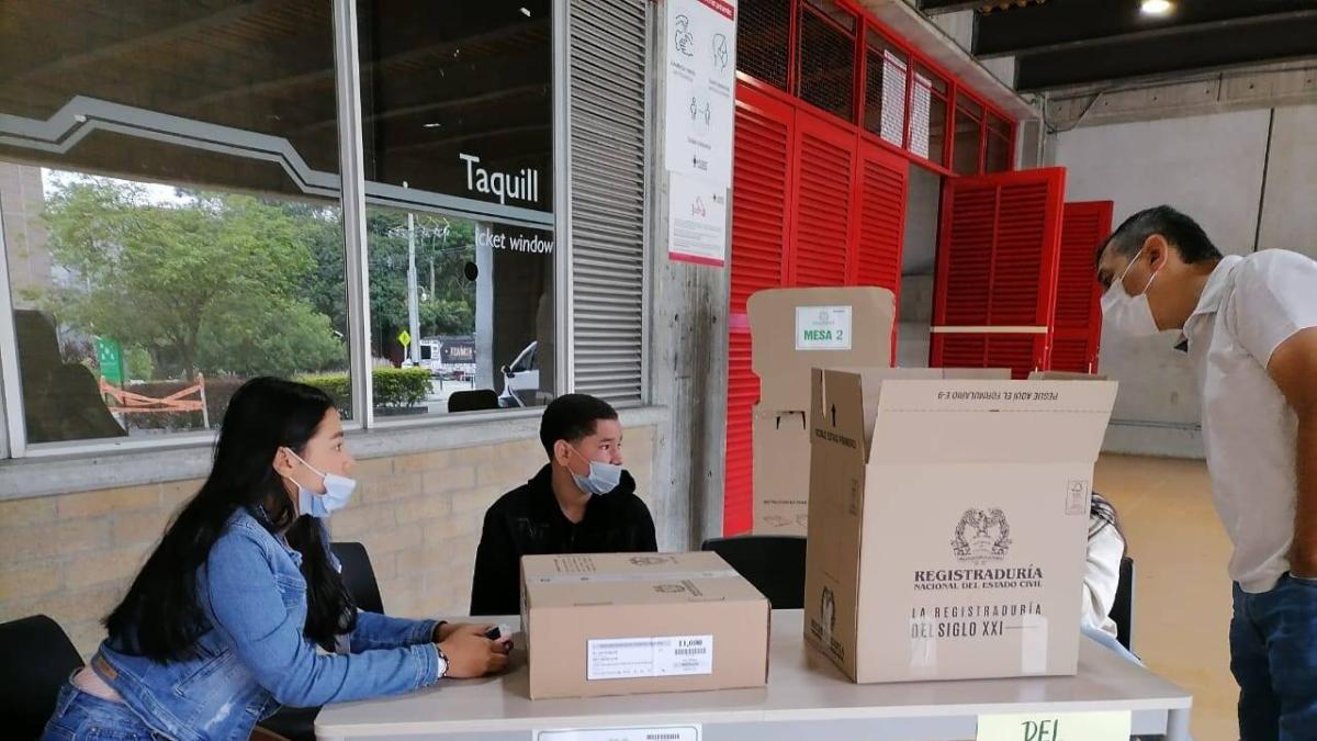 Gobierno del Atlántico recomienda a municipios aplicar Ley Seca para garantizar tranquilidad durante elecciones de Consejos Juveniles

 – Tinta clara