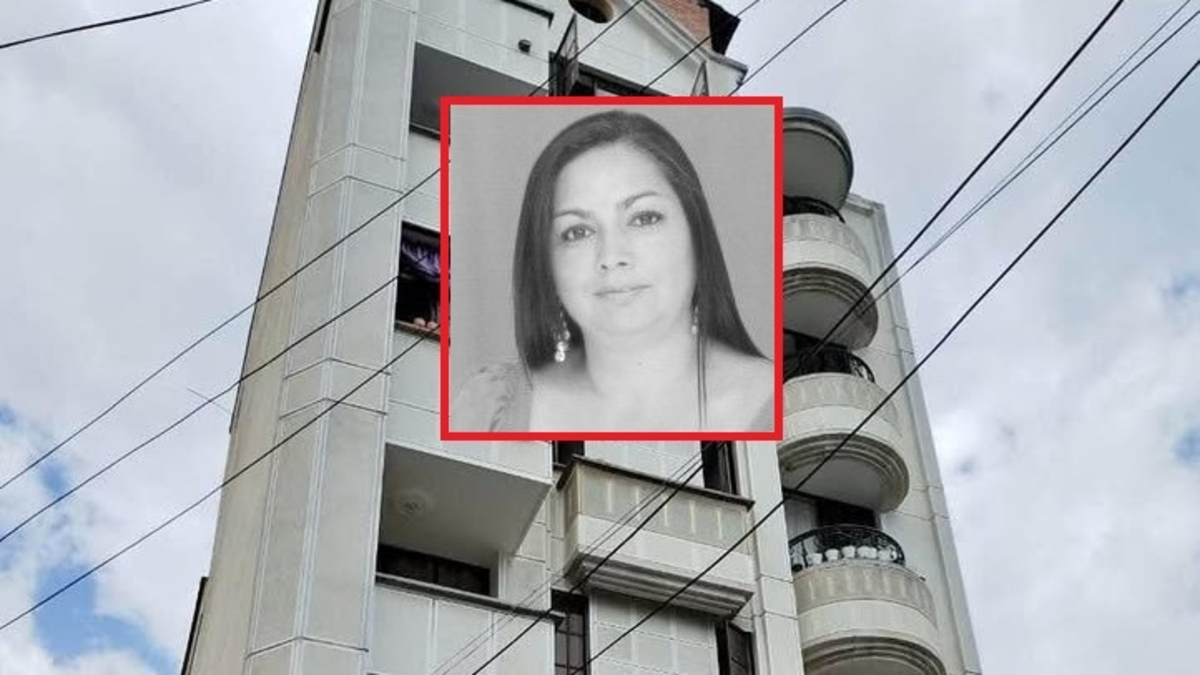 Había un mensaje a su lado

 – Tinta clara