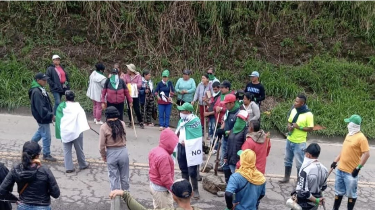 Mesa de diálogo en Cauca busca soluciones al bloqueo de la Carretera Panamericana con el Gobierno Nacional, campesinos, indígenas y afros; ¿Cuales son los avances?

 – Tinta clara