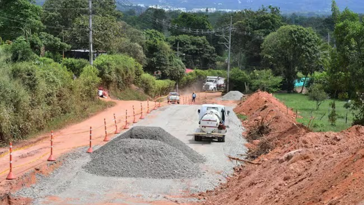 Las graves alertas de los observadores de Santander

 – Tinta clara