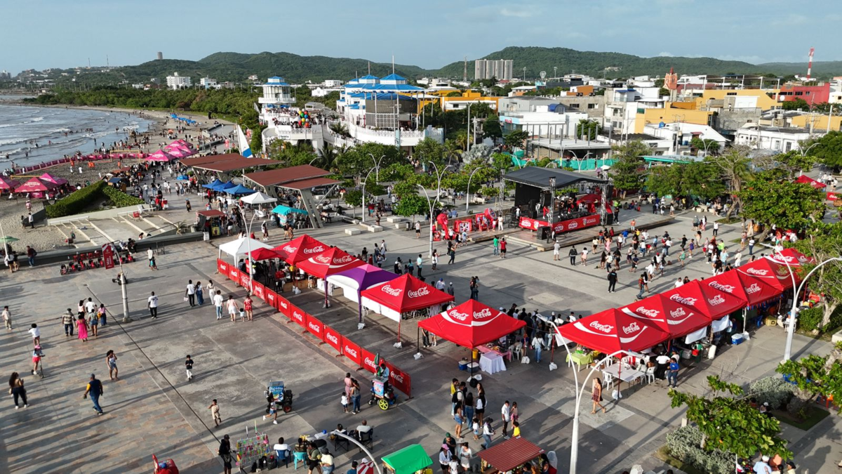 Puerto Colombia comienza las vacaciones escolares con el coro y el festival Festicamarón

 – Tinta clara