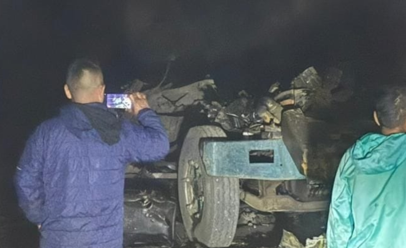 Una mujer terminó con heridas graves tras la detonación de un camión volquete cargado de explosivos en zona rural de El Tambo, Cauca

 – Tinta clara