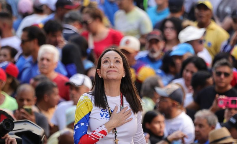 Premio Nobel de la Paz 2025 – EXTRA

 – Tinta clara