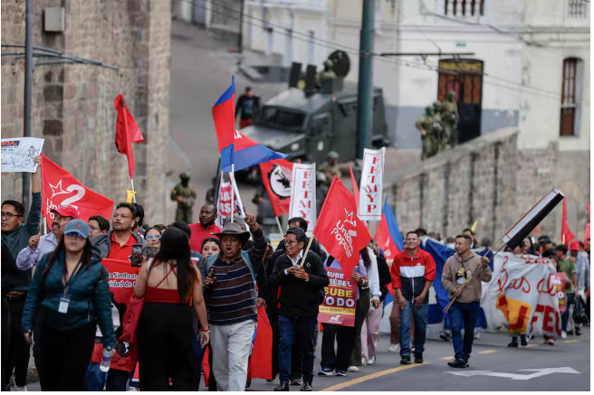 Ecuador expulsa al periodista español que cubrió las protestas por considerarlo una «amenaza» – 

 – Tinta clara