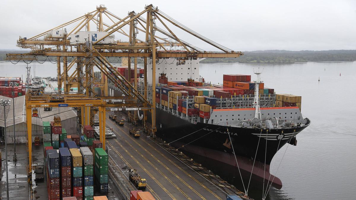 ¿Qué hay detrás de esa medida según los sindicatos y algunos ex ministros?

 – Tinta clara