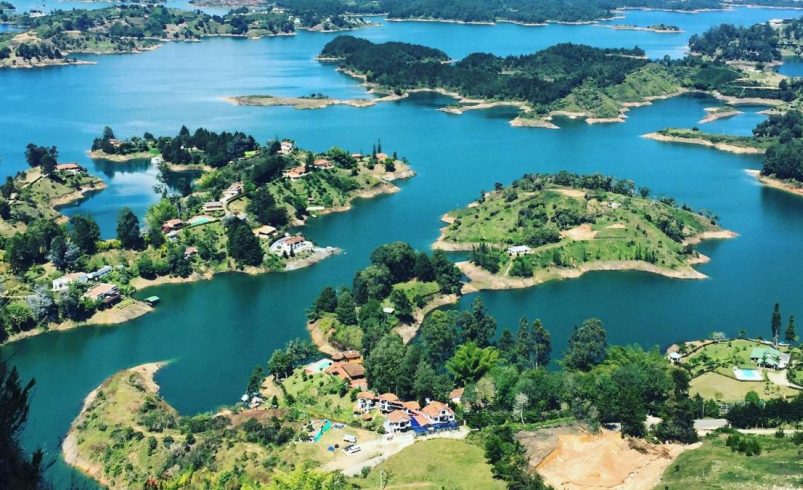 Más de 300 familias de Guatapé afectadas por la prohibición de vuelos en helicóptero en la zona: estos son los motivos

 – Tinta clara