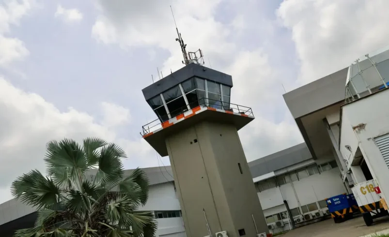 Montería se consolida como destino internacional con la implementación del puesto de control migratorio en el Aeropuerto de Los Garzones

 – Tinta clara