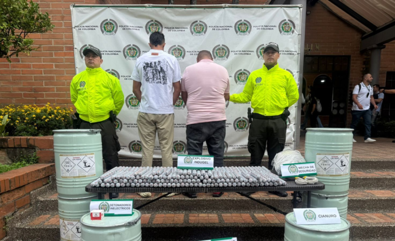 Comerciantes de explosivos del ‘clan del Golfo’ en Cisneros, Antioquia, fueron capturados con un cargamento masivo para la fabricación de artefactos

 – Tinta clara