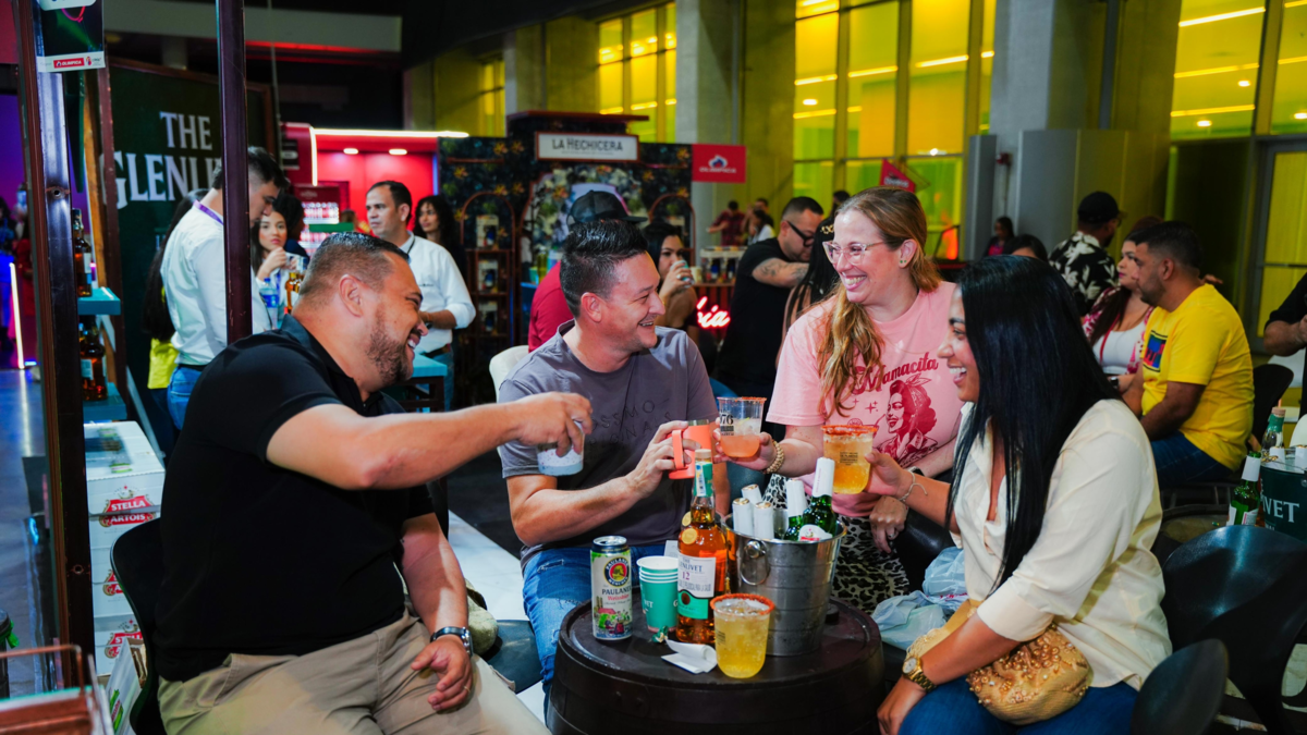 Cuatro días de disco, sabores, música y experiencias únicas de cultura líquida.

 – Tinta clara