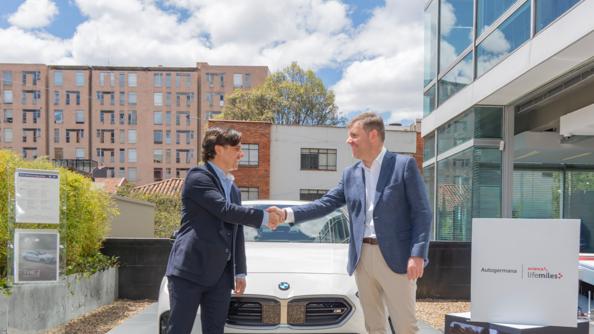 Ofrecen varios beneficios a sus clientes.

 – Tinta clara