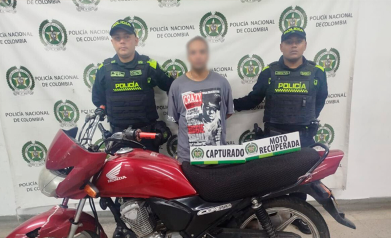 Alias ​​Chucky presentó el DNI de su hermano al ser capturado, iba en una moto robada

 – Tinta clara