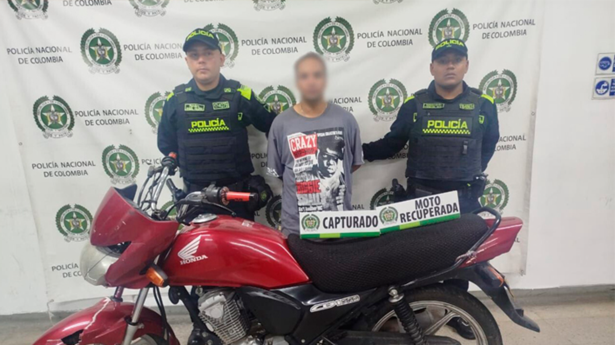 Alias ​​Chucky presentó el DNI de su hermano al ser capturado, iba en una moto robada

 – Tinta clara
