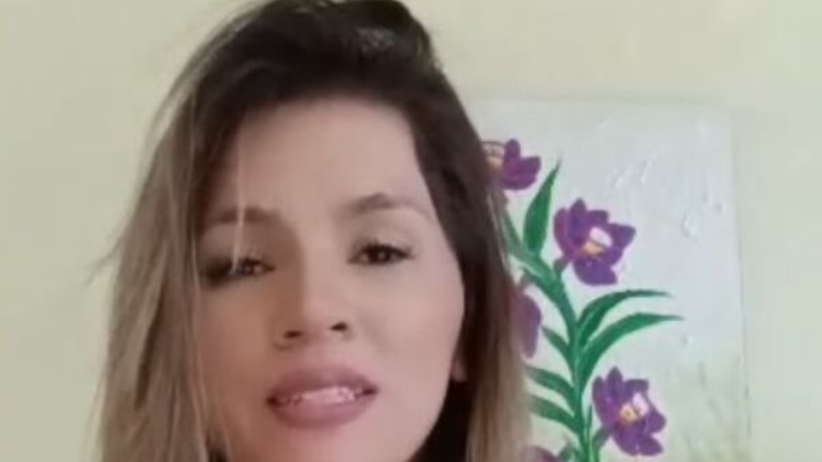 procedimiento cosmético sería la causa

 – Tinta clara