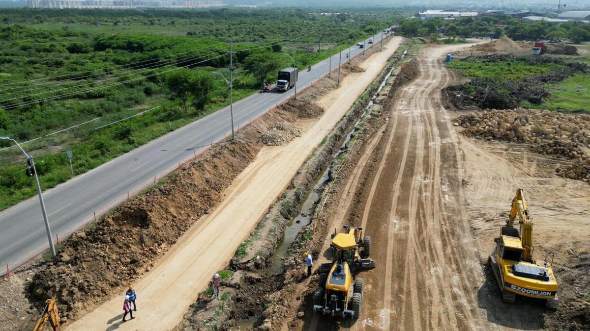 Atlántico acelera obras de doble calzada que transformarán la movilidad entre Barranquilla, Soledad, Malambo y la zona costera

 – Tinta clara