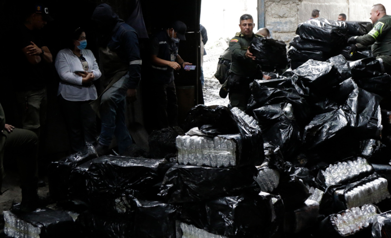 Así fue el ‘Megatoma’ contra el multicrimen

 – Tinta clara