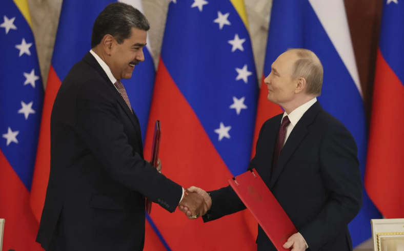 Rusia se alinea con Venezuela: “lista para responder” a amenazas de EE.UU. – EXTRA

 – Tinta clara