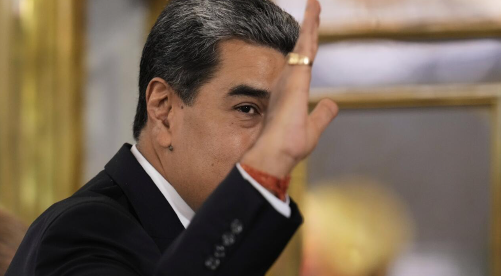 Analistas advierten: para que Maduro renuncie haría falta mucho más que protestas – EXTRA

 – Tinta clara