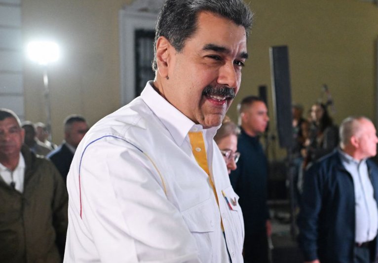 Venezuela desafía a EE.UU.: ‘No nos van a poder derrotar’ – EXTRA

 – Tinta clara