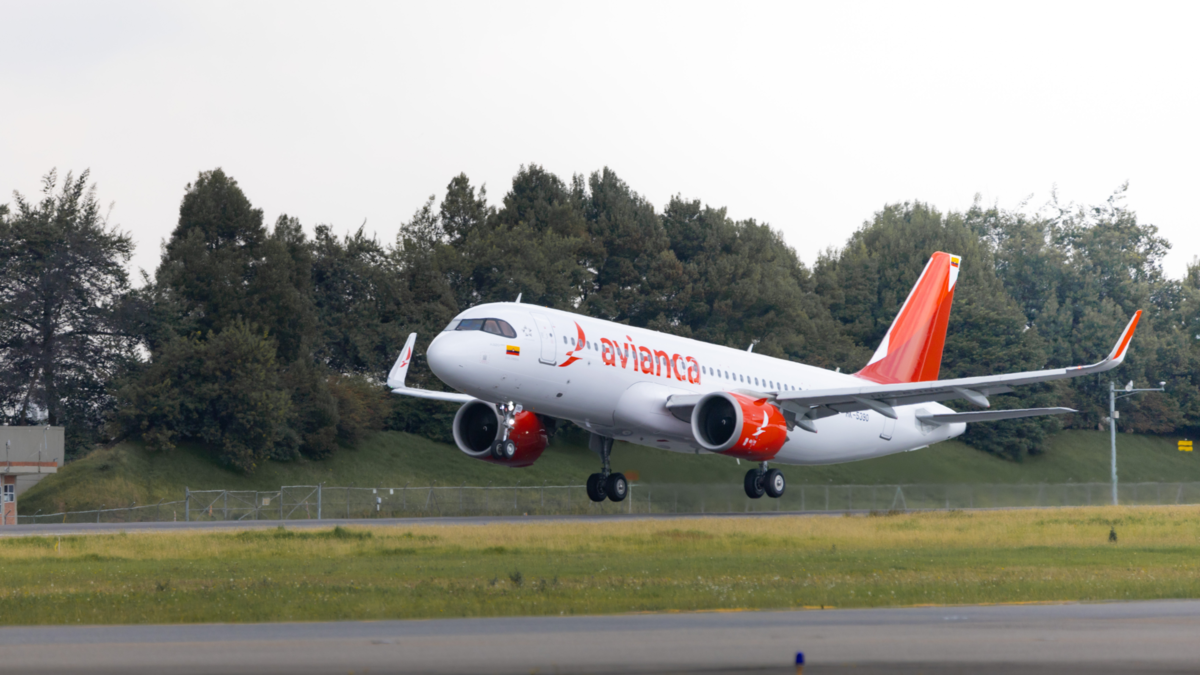 El 87% de los aviones A320 afectados por el aviso de Airbus en Colombia ya completaron la actualización de software

 – Tinta clara