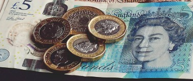 La libra esterlina se recupera y los bonos británicos ganan terreno tras el presupuesto gubernamental – EXTRA

 – Tinta clara