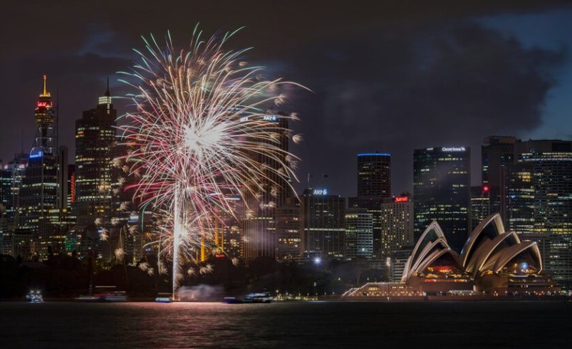 La tarde ha devorado las tradiciones navideñas. Así una parte de España abraza la «Nochevieja australiana»

 – Tinta clara