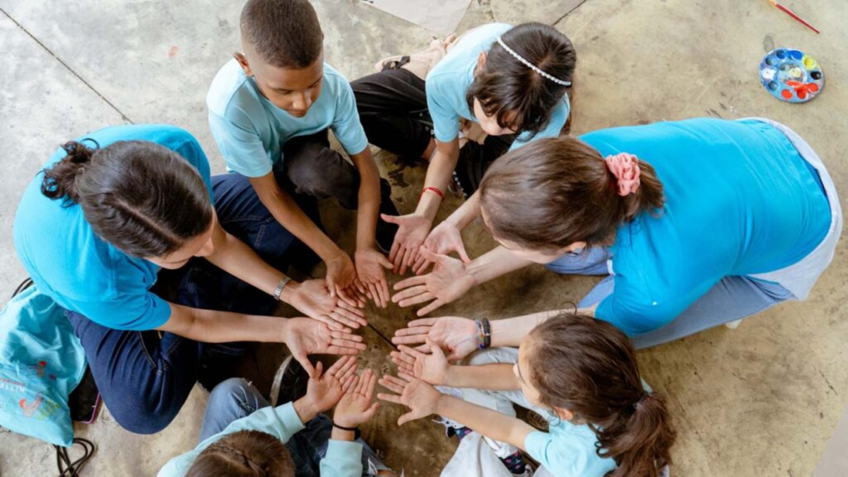 500 voluntarios, 200 acciones y 50 aliados demostraron que la solidaridad es una revolución para el cambio social

 – Tinta clara