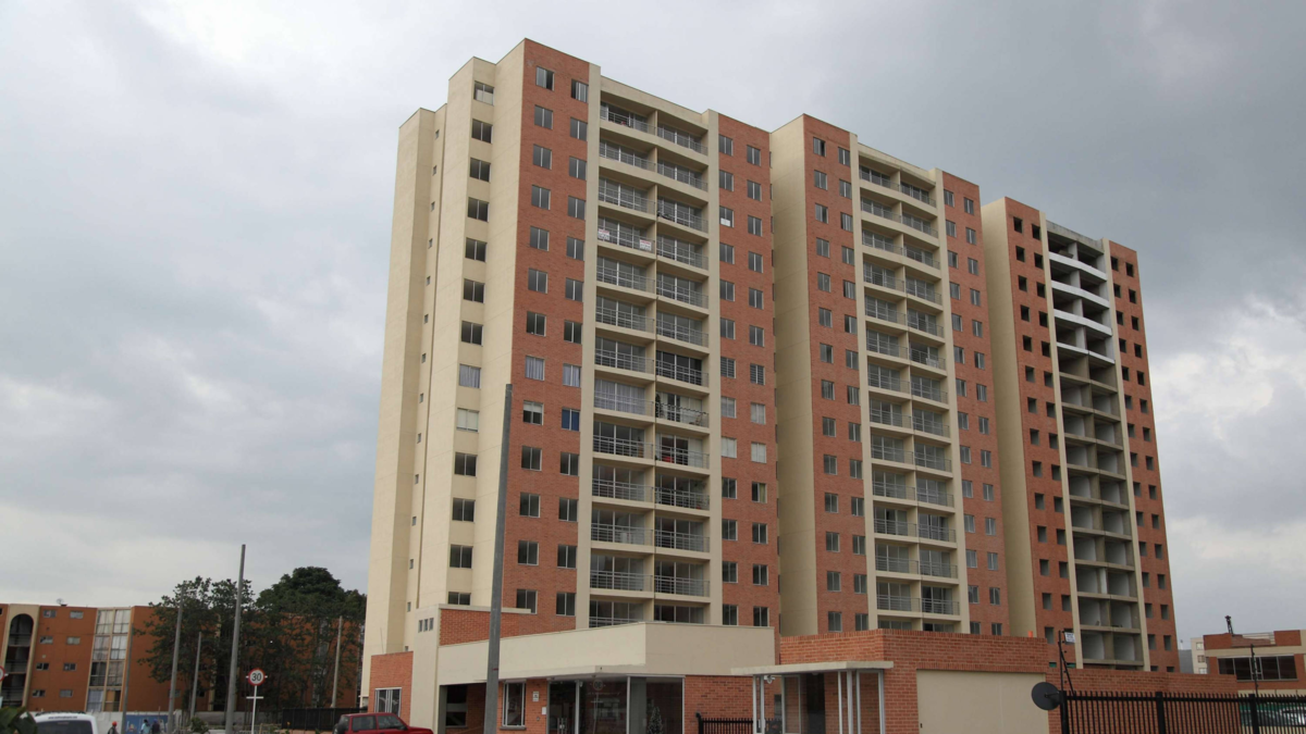 Llamado de Minhacienda Germán Ávila a constructores del VIS tras aumento del salario mínimo en Colombia: ‘No aprovechen’

 – Tinta clara