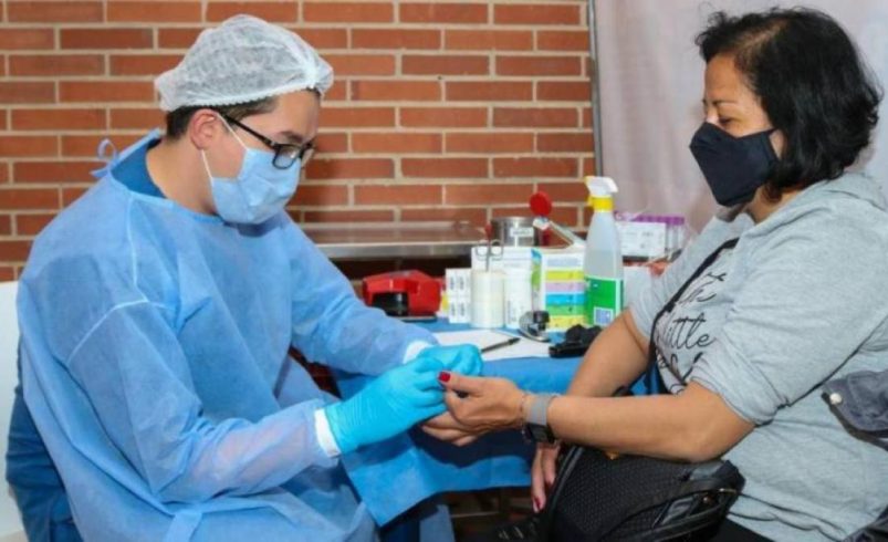 Gobierno pide solidaridad ante posible aumento de capacidad hospitalaria en diciembre

 – Tinta clara