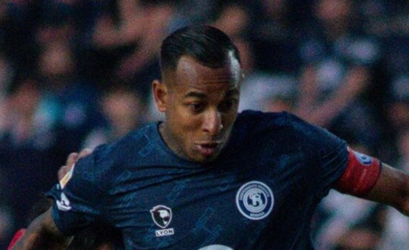 Vecinos de Sebastián Villa en Medellín lo denuncian por agresión verbal y mala convivencia

 – Tinta clara