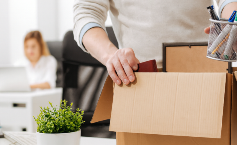 forma de recibir compensación incluso si renuncia voluntariamente

 – Tinta clara