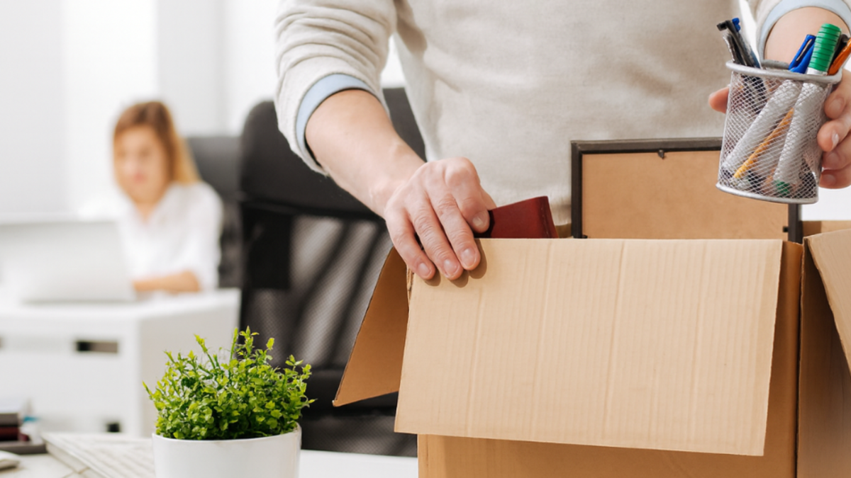 forma de recibir compensación incluso si renuncia voluntariamente

 – Tinta clara