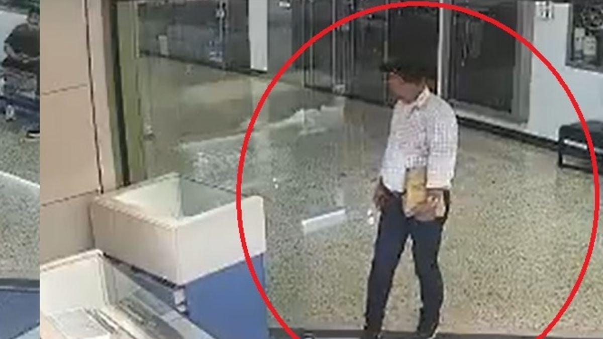 El largo y peligroso historial criminal de Víctor Martínez, el ladrón asesinado en un frustrado robo de joyas en Bucaramanga, pertenecería a Los Costeños

 – Tinta clara