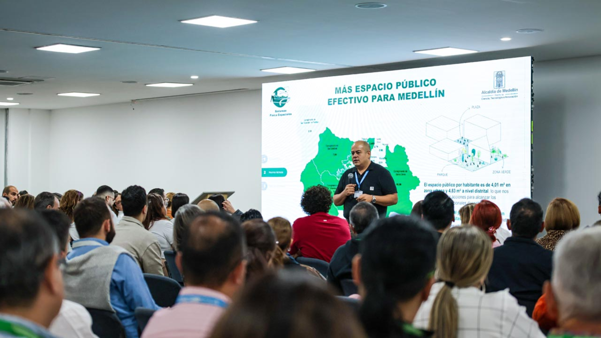 5.700 ciudadanos dibujaron su ciudad del futuro en el POT más inclusivo de su historia

 – Tinta clara