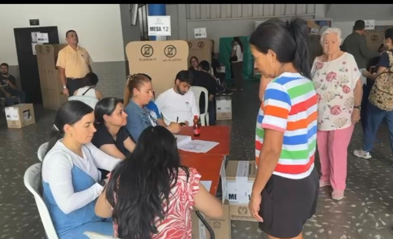 Era sólo el 26,43% de la población elegible.

 – Tinta clara