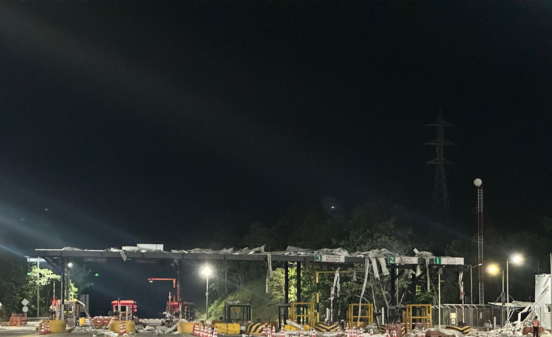 Ataque con explosivos del ELN en el peaje La Lizama, en la vía Bucaramanga-Barrancabermeja, en Santander: reportan una mujer herida

 – Tinta clara