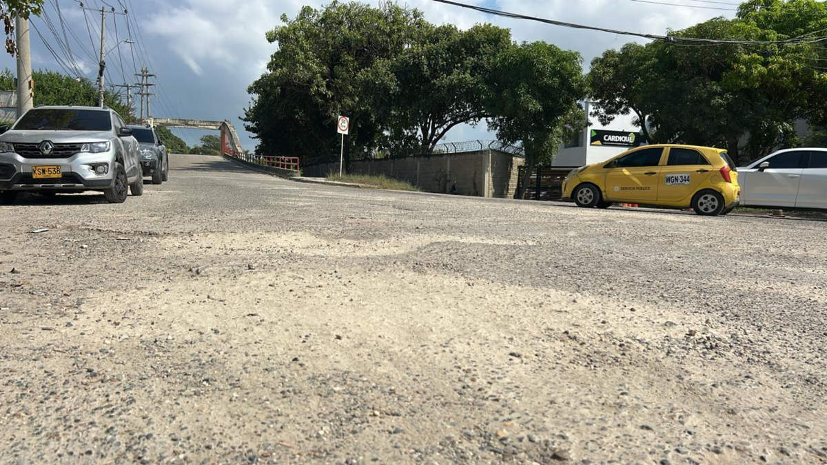 Por primera vez en la historia el corredor de ingreso a la Casa del Presidente de la República y a la Escuela Naval en Cartagena tendrá un recorrido digno

 – Tinta clara