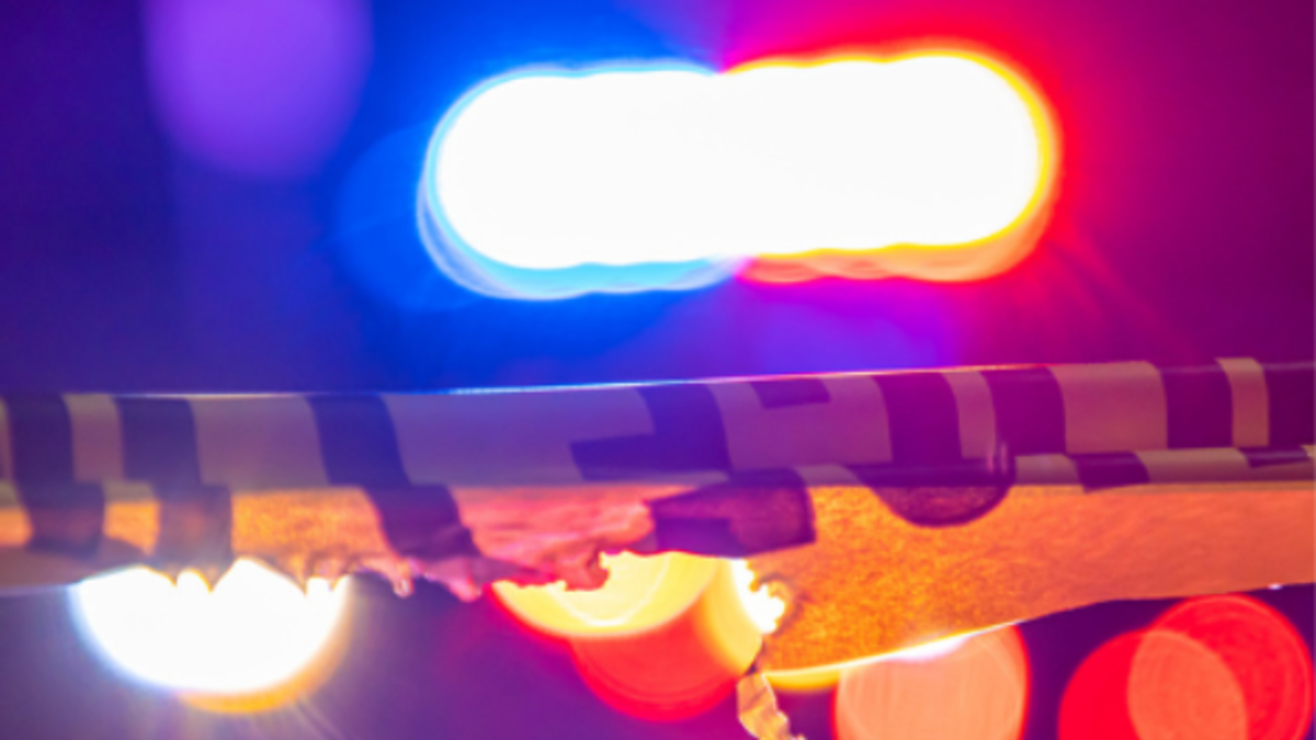 Mujer asesinó a un hombre tras un presunto caso de acoso cuando intentaba obligarla a bailar con él en una discoteca de Medellín

 – Tinta clara