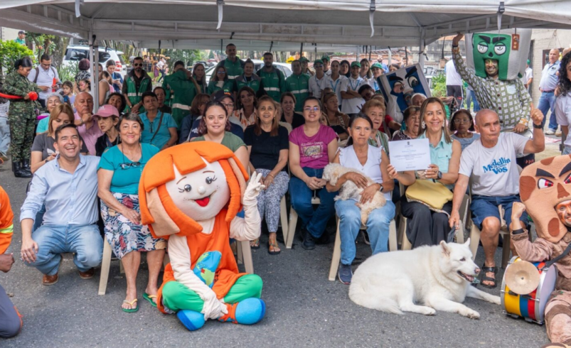 una revolución verde que nace desde los barrios y florece en espacios de vida, inclusión y dignidad

 – Tinta clara