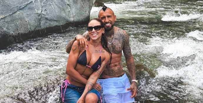 Arturo Vidal estuvo de visita en la ciudad de Cali

 – Tinta clara