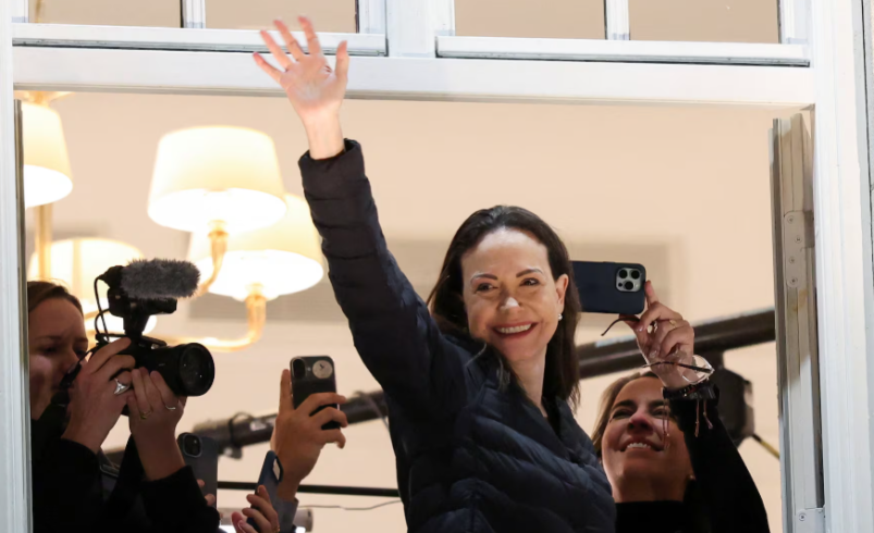 La ruta secreta del Premio Nobel: aterrizajes, GPS perdido y la operación ‘Dinamita Dorada’ – EXTRA

 – Tinta clara